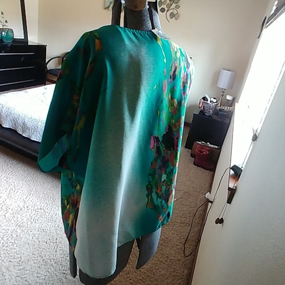 Blouse - Picture 2 of 2